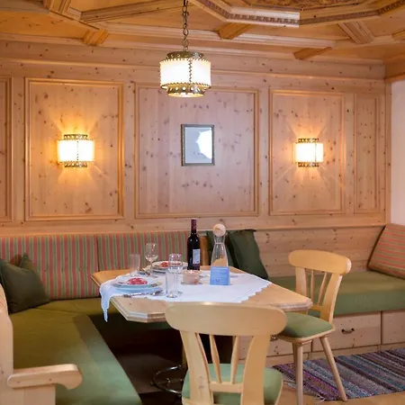 Haus Veidlis, Familie Obkircher Санкт-Якоб-ин-Деферегген