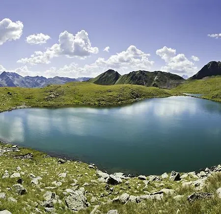 Maison d'hôtes Haus Veidlis, Familie Obkircher 4*